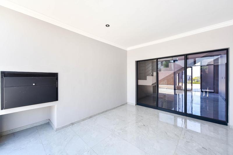 5 Bedroom Property for Sale in Six Fountains Residential Estate Gauteng