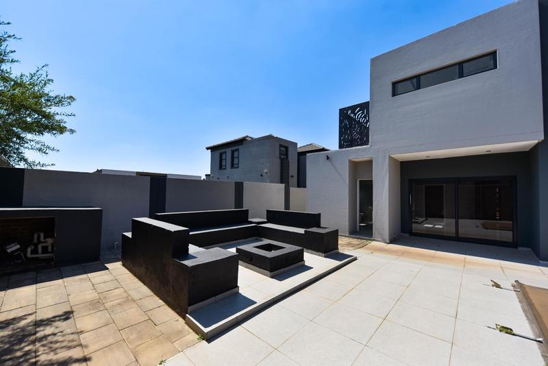 5 Bedroom Property for Sale in Six Fountains Residential Estate Gauteng
