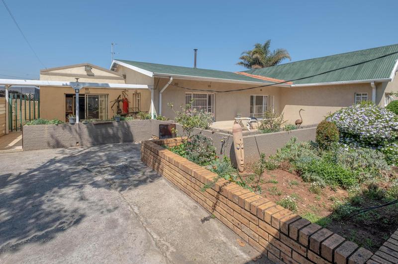 4 Bedroom Property for Sale in Wychwood Gauteng