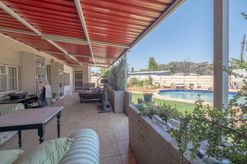 4 Bedroom Property for Sale in Wychwood Gauteng