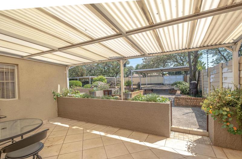 4 Bedroom Property for Sale in Wychwood Gauteng