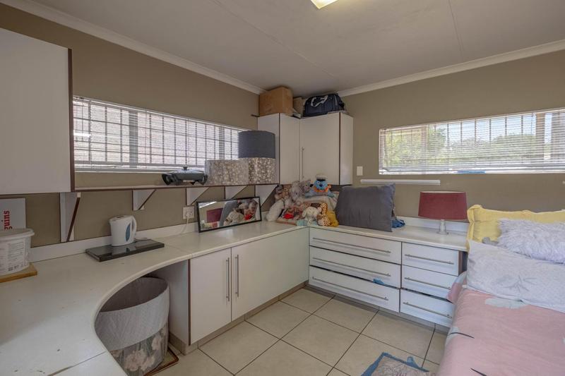 4 Bedroom Property for Sale in Wychwood Gauteng