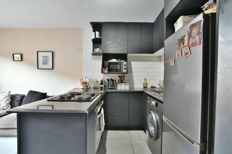 2 Bedroom Property for Sale in New Redruth Gauteng