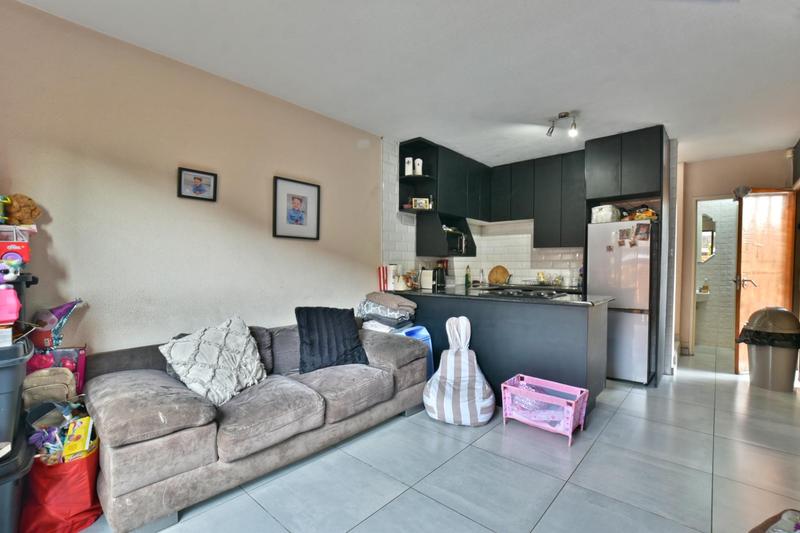 2 Bedroom Property for Sale in New Redruth Gauteng