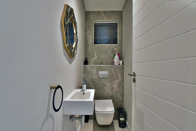 1 Bedroom Property for Sale in Houghton Gauteng