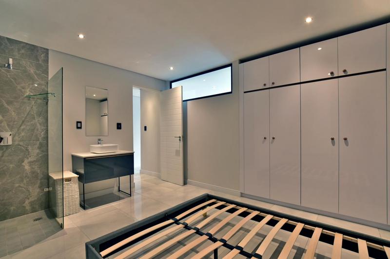 1 Bedroom Property for Sale in Houghton Gauteng