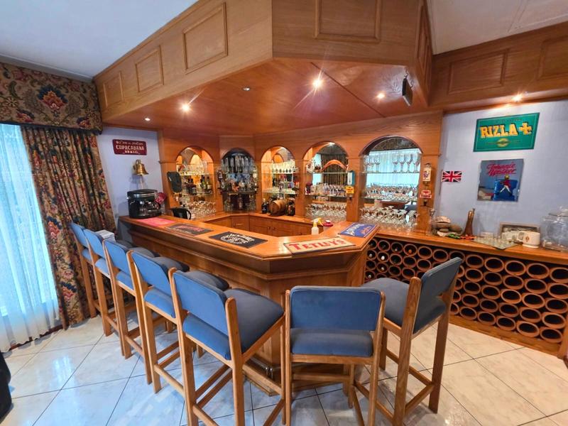 4 Bedroom Property for Sale in Glen Marais Gauteng