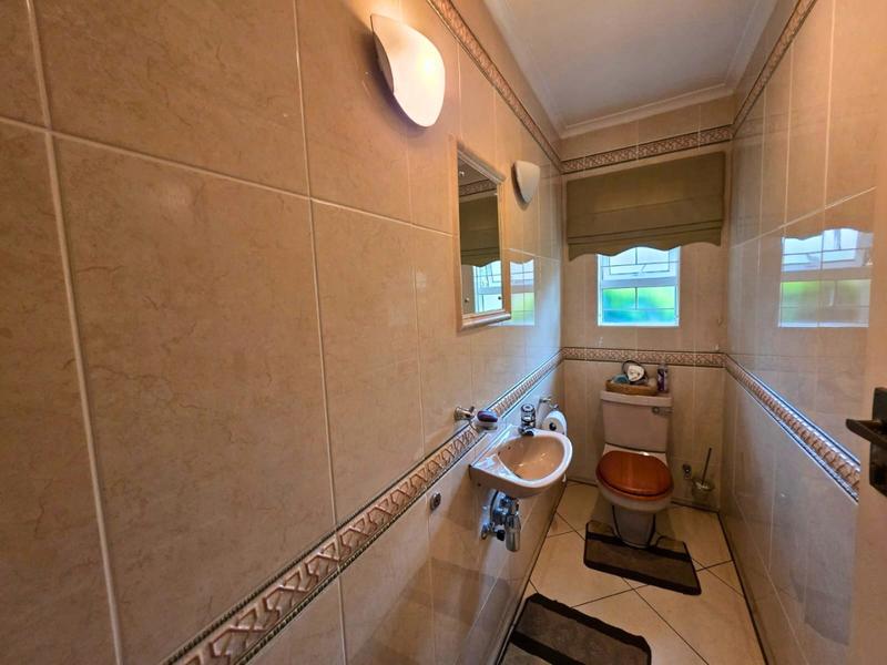 4 Bedroom Property for Sale in Glen Marais Gauteng