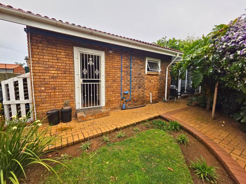 4 Bedroom Property for Sale in Glen Marais Gauteng