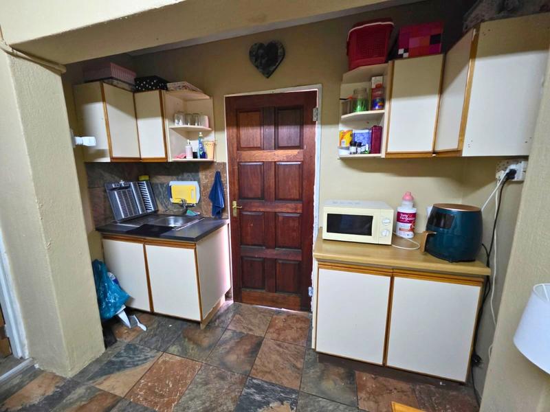 4 Bedroom Property for Sale in Glen Marais Gauteng