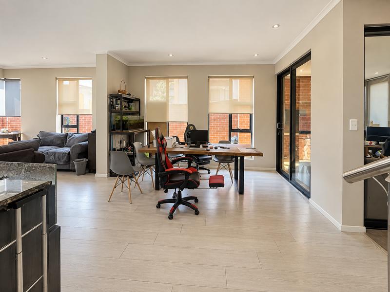 3 Bedroom Property for Sale in Queenswood Gauteng