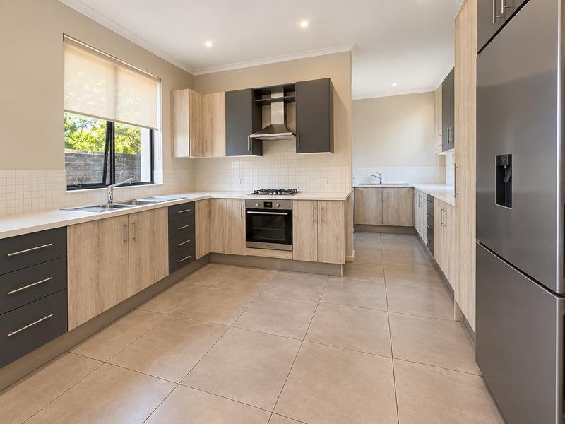 3 Bedroom Property for Sale in Queenswood Gauteng