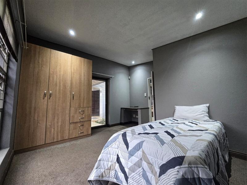 To Let 4 Bedroom Property for Rent in Willow Acres Gauteng