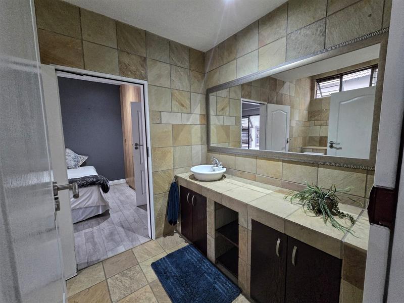 To Let 4 Bedroom Property for Rent in Willow Acres Gauteng