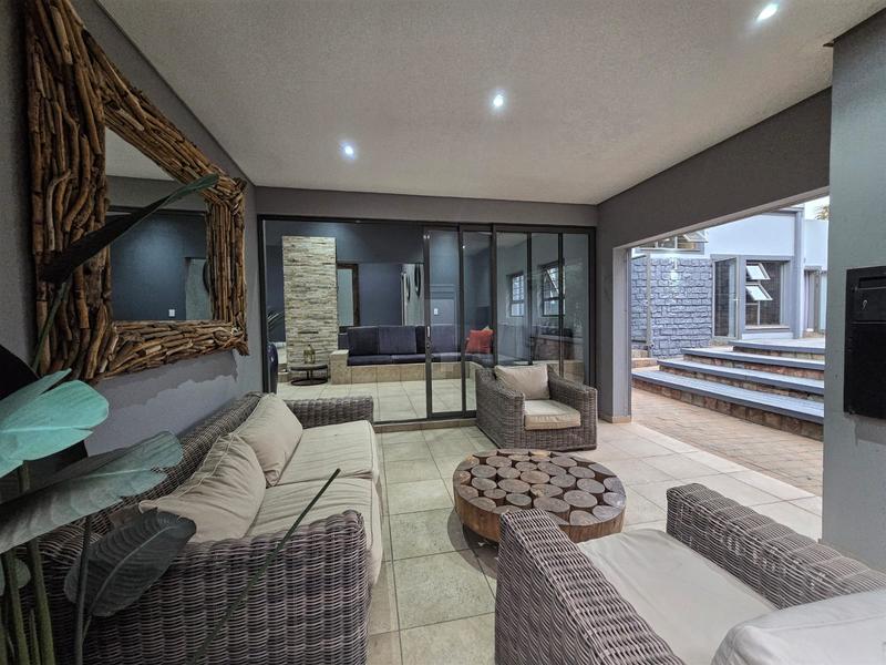 To Let 4 Bedroom Property for Rent in Willow Acres Gauteng