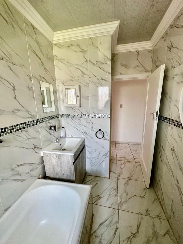 3 Bedroom Property for Sale in Vanderbijlpark Cw 6 Gauteng