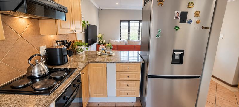 2 Bedroom Property for Sale in Monavoni Gauteng