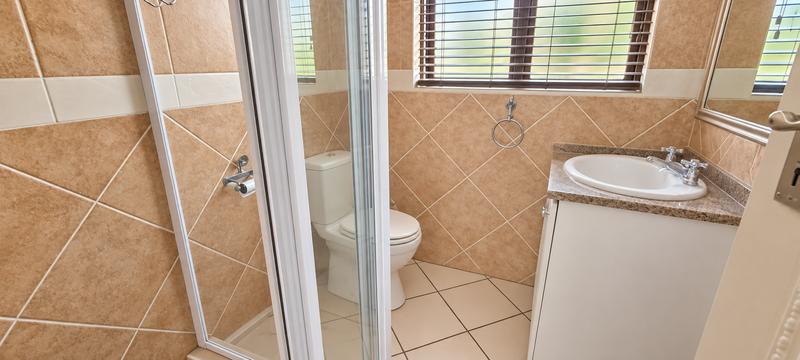 2 Bedroom Property for Sale in Monavoni Gauteng