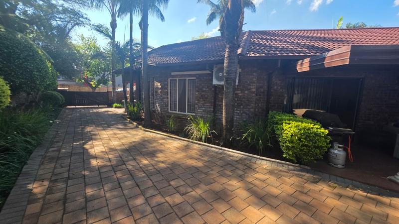 4 Bedroom Property for Sale in Doornpoort Gauteng