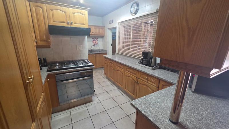 4 Bedroom Property for Sale in Doornpoort Gauteng