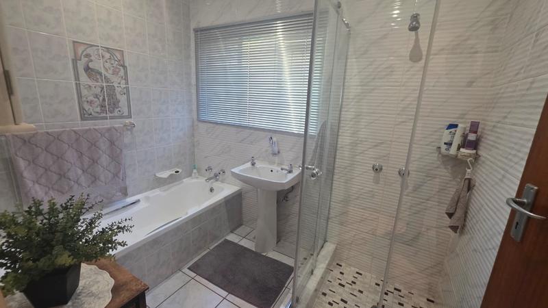 4 Bedroom Property for Sale in Doornpoort Gauteng