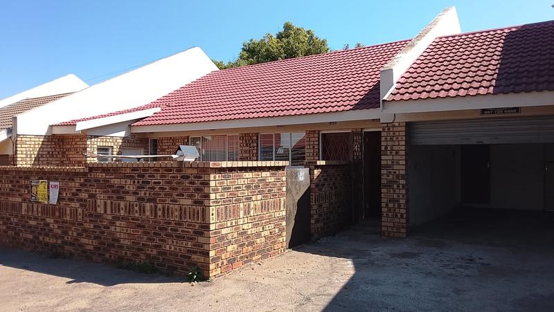 2 Bedroom Property for Sale in Greenhills Gauteng