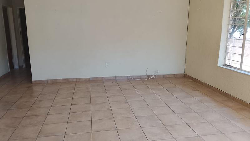 2 Bedroom Property for Sale in Greenhills Gauteng
