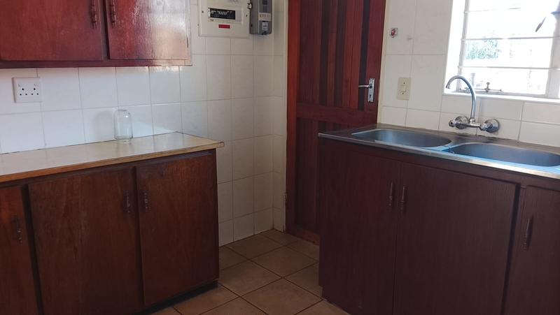 2 Bedroom Property for Sale in Greenhills Gauteng