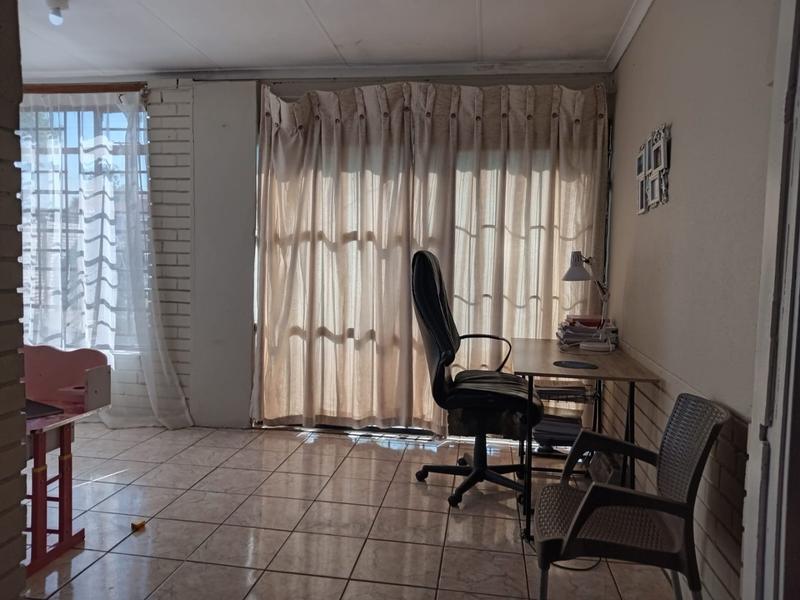 3 Bedroom Property for Sale in Homelake Gauteng