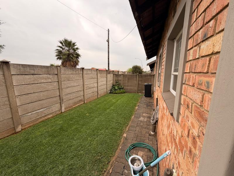 2 Bedroom Property for Sale in Riversdale Gauteng