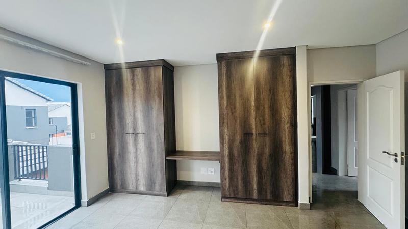To Let 3 Bedroom Property for Rent in Equestria Gauteng