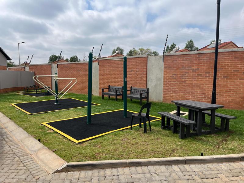 To Let 3 Bedroom Property for Rent in Equestria Gauteng