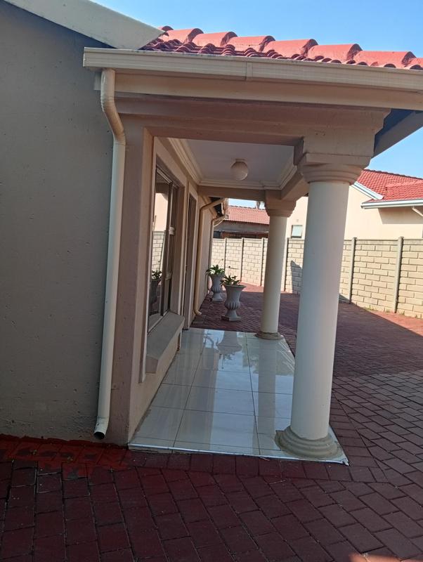 3 Bedroom Property for Sale in Birch Acres Gauteng