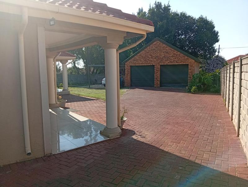 3 Bedroom Property for Sale in Birch Acres Gauteng