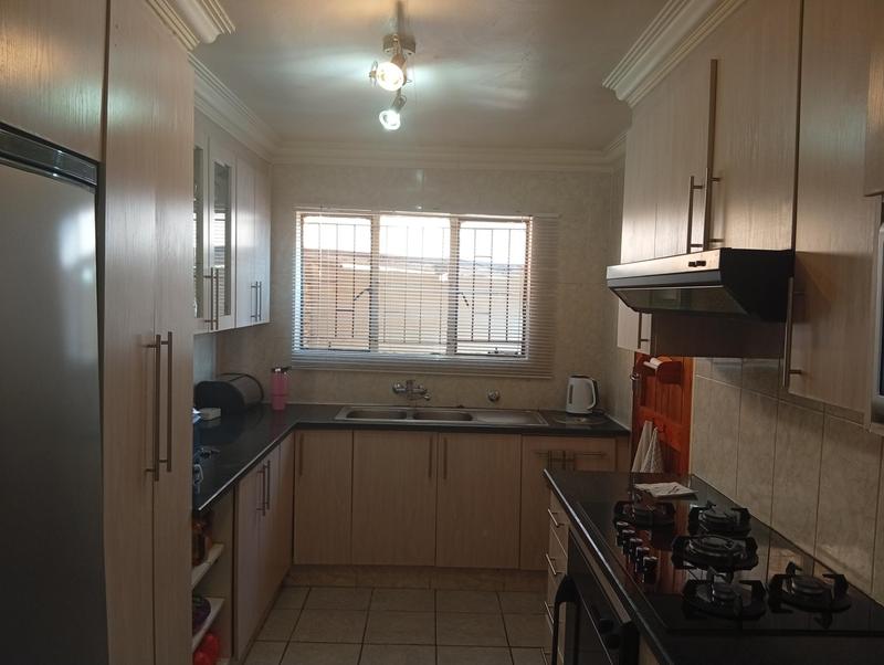 3 Bedroom Property for Sale in Birch Acres Gauteng