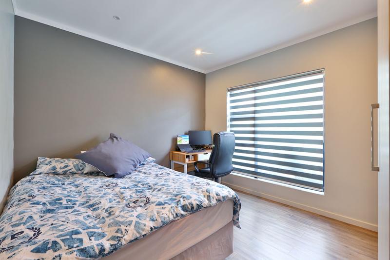 2 Bedroom Property for Sale in Rosebank Gauteng