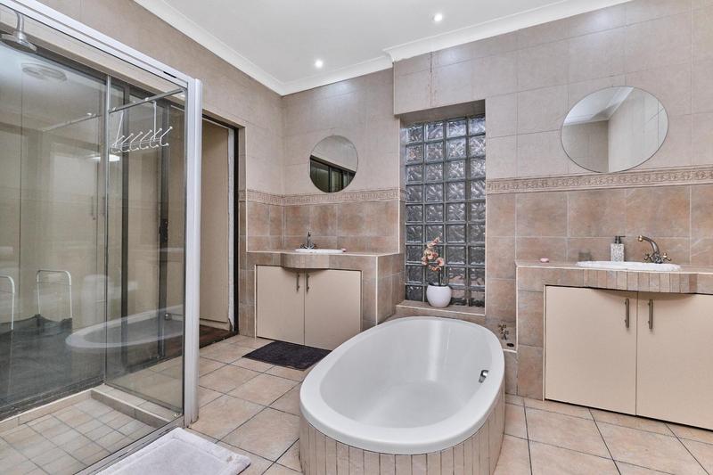 4 Bedroom Property for Sale in Parkmore Gauteng
