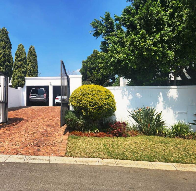 To Let 4 Bedroom Property for Rent in Magaliessig Gauteng