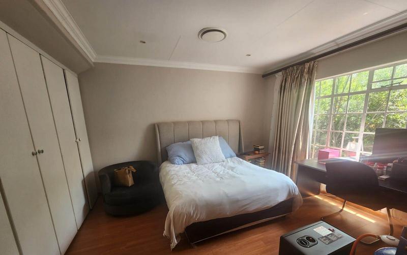 To Let 4 Bedroom Property for Rent in Magaliessig Gauteng