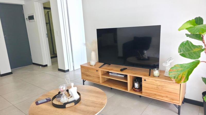 To Let 2 Bedroom Property for Rent in Broadacres Gauteng