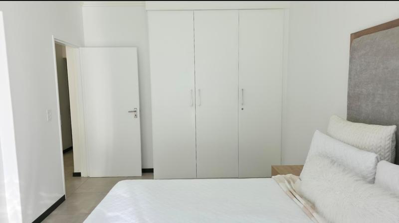 To Let 2 Bedroom Property for Rent in Broadacres Gauteng