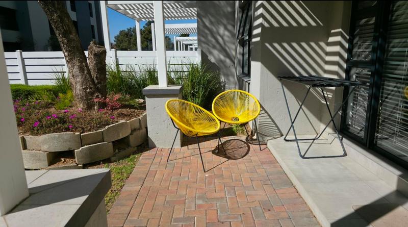 To Let 2 Bedroom Property for Rent in Broadacres Gauteng