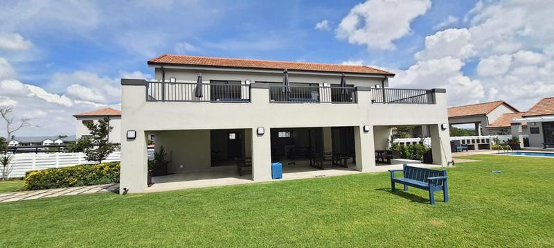 To Let 2 Bedroom Property for Rent in Broadacres Gauteng