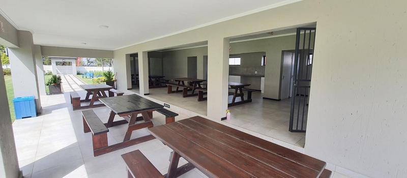To Let 2 Bedroom Property for Rent in Broadacres Gauteng