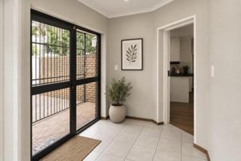 To Let 3 Bedroom Property for Rent in Waterkloof Ridge Gauteng