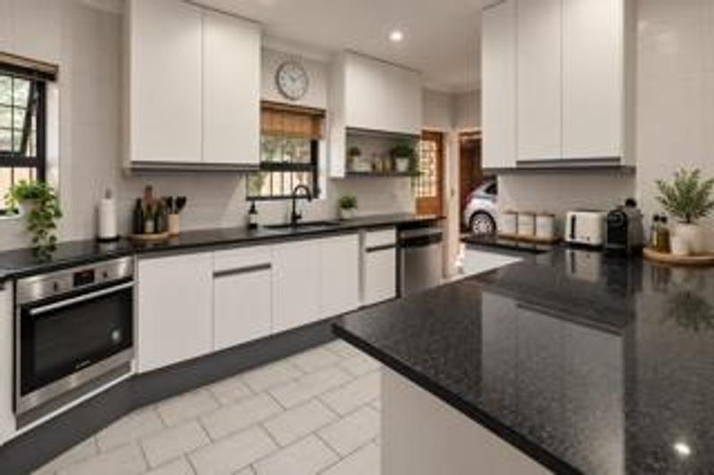 To Let 3 Bedroom Property for Rent in Waterkloof Ridge Gauteng