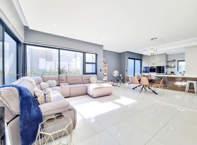 To Let 3 Bedroom Property for Rent in Atholl Gauteng