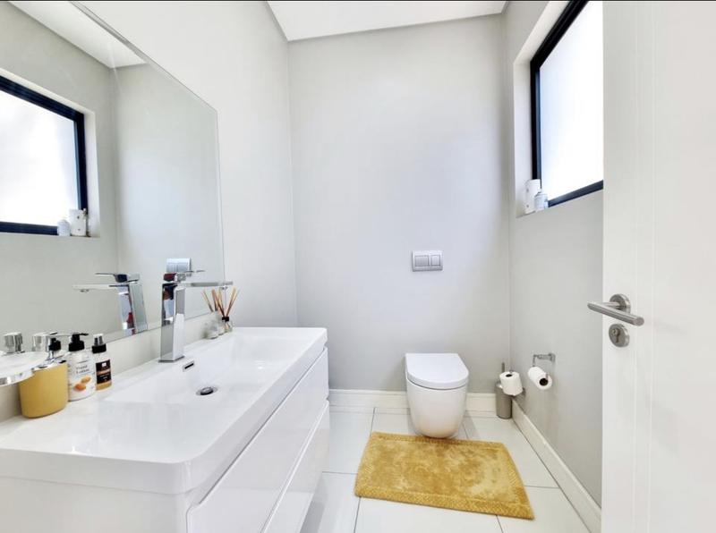 To Let 3 Bedroom Property for Rent in Atholl Gauteng