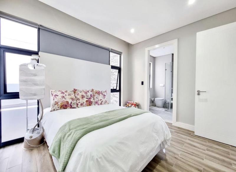 To Let 3 Bedroom Property for Rent in Atholl Gauteng