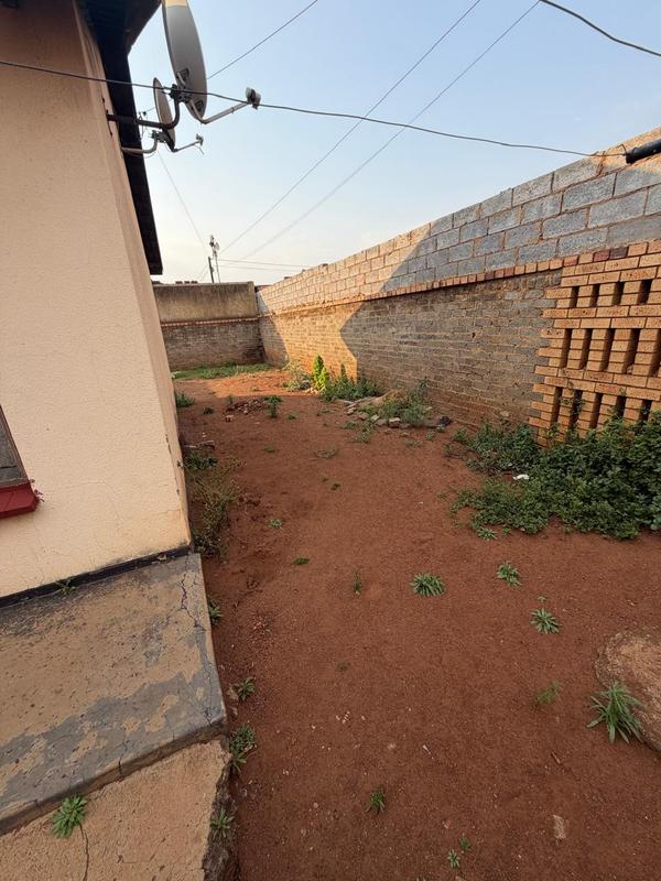3 Bedroom Property for Sale in Protea Glen Gauteng